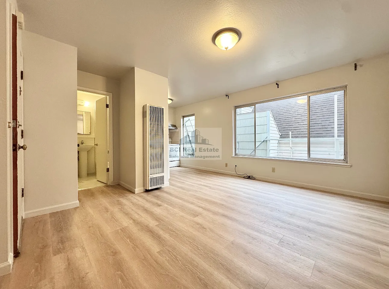 1 bed, $3,420 — Photo 4