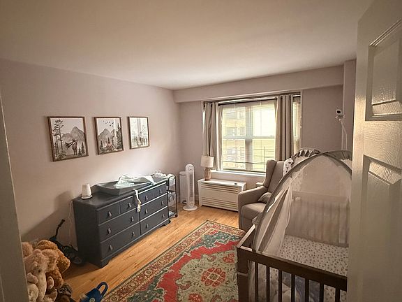 5th image of 50 W 93rd St APT 3M