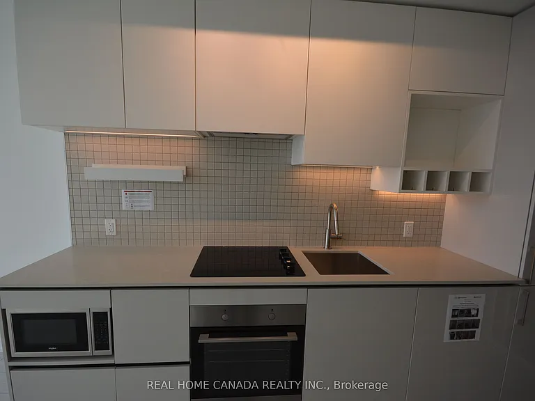 898 Portage Pkwy #3906 — Photo 3