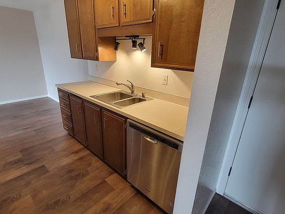 4th image of 2625 13th Ave W APT 203