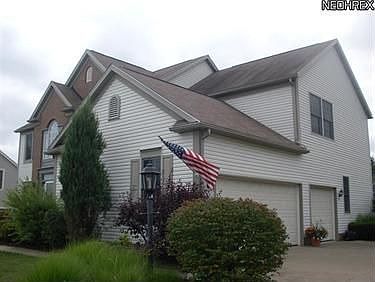3rd image of 90 Chadwick Dr