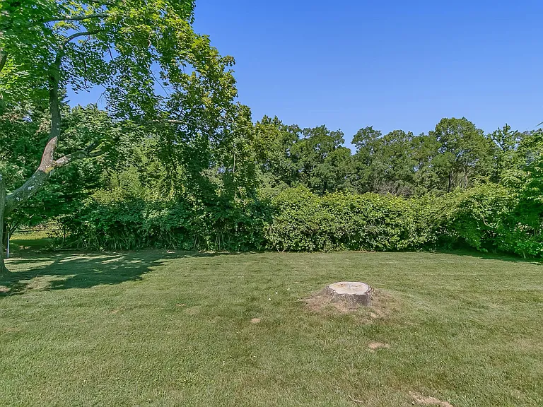 8808 Patricia Ct — Photo 24