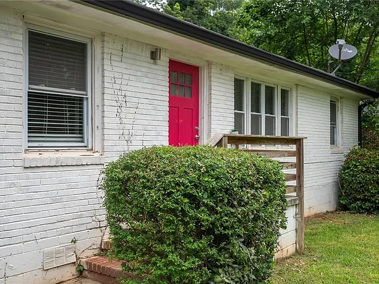 2035 Miriam Ln — Photo 29