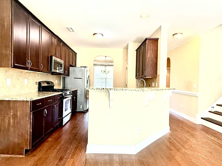 241 Sweet Violet Dr — Photo 10