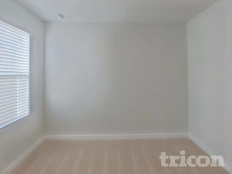 604 Mountain View Dr — Photo 9