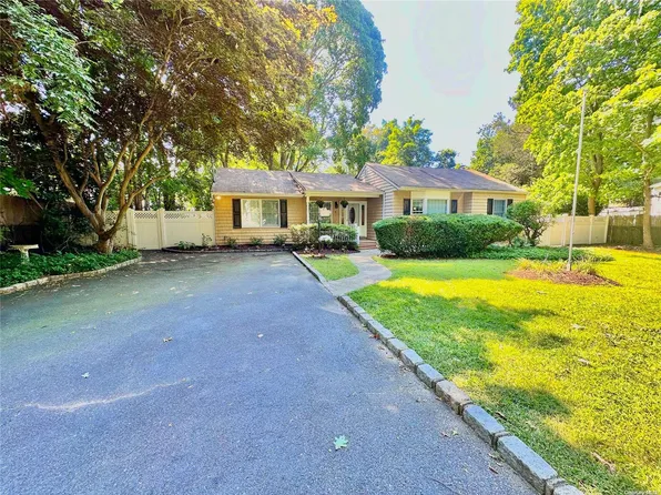 6 Laurel Street, Centereach, NY 11720