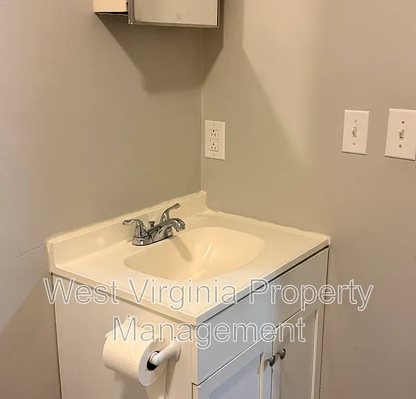 852 Mercer St #3 — Photo 8
