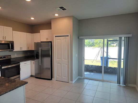 5th image of 10492 Shady Preserve Dr
