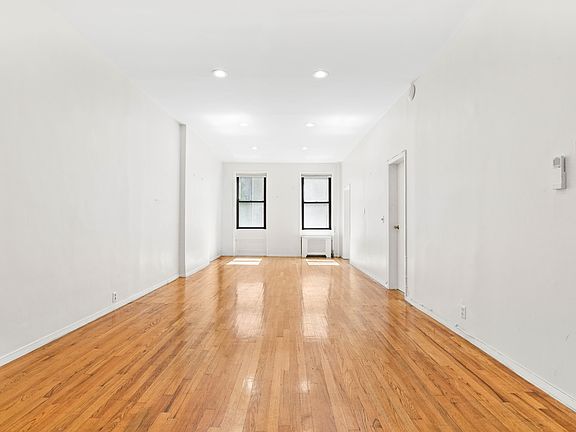 3rd image of 538 2nd Ave #2