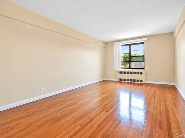 141-15 28th Avenue #6A, Flushing, NY 11354