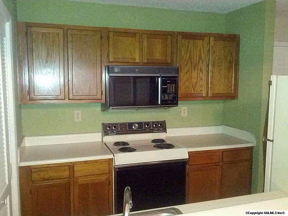 4th image of 4911 Seven Pine Cir