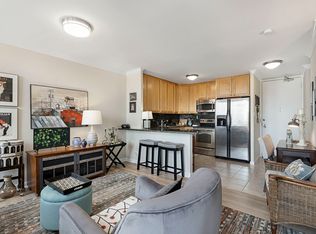 111 E Chestnut St APT 30B, Chicago, IL 60611