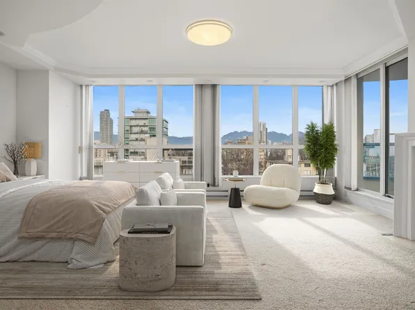 1350 W 14th Ave #8, Vancouver, BC V6H 1R1