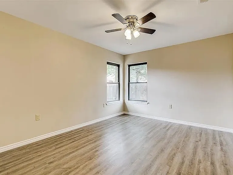 1316 Royster Rd — Photo 17