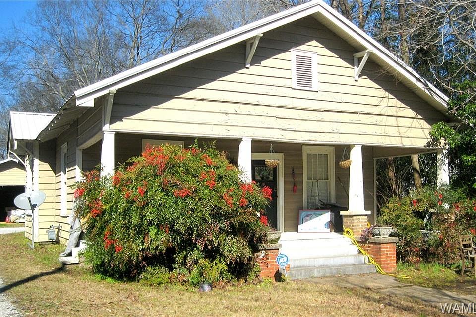 1st image of 2608 5th St