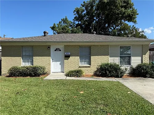 3872 E Loyola Dr Photo 1