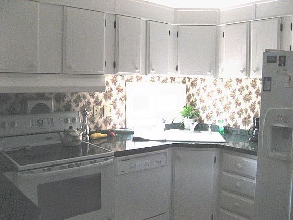2nd image of 36017 Pine Bank Ln