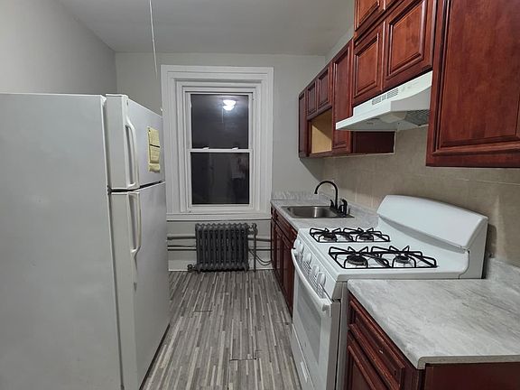 4th image of 511 Norton Pkwy #32