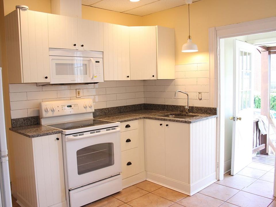 Kitchen Granite Counter Top