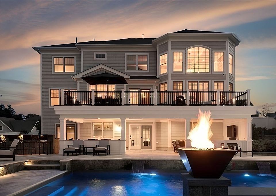 1st image of 17 Walnut Hill Ln