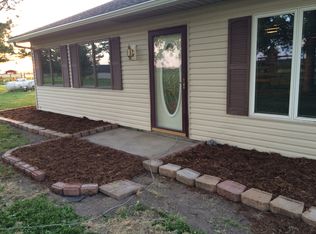 14147 Trestle Rd, Highland, IL 62249