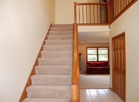 2nd image of 2426 Morning Glory Ln