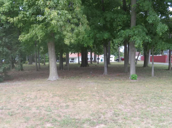 6595 East St #218, Walton, IN 46994
