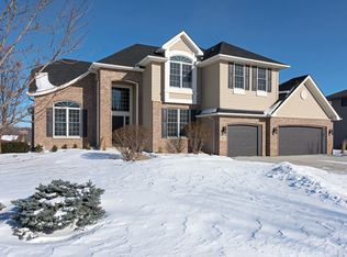 7689 Vasserman Trl, Chanhassen, MN 55317