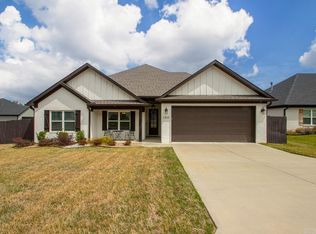 1408 Woolridge Dr, Benton, AR 72019