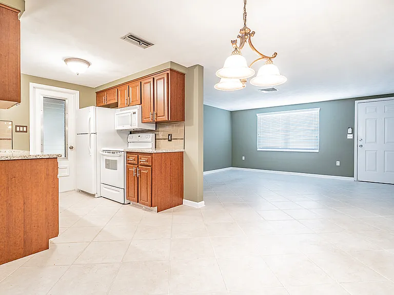 7715 Sue Ellen Dr — Photo 5