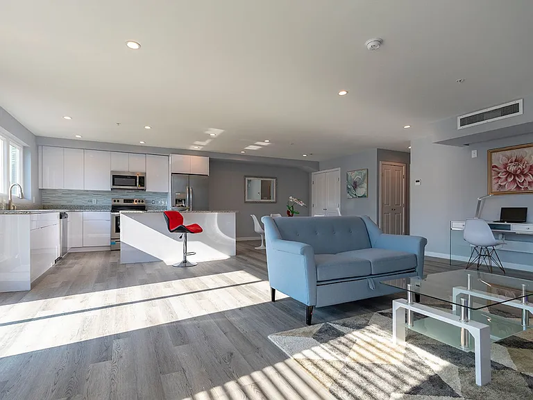 808 W Norris Street — Photo 6