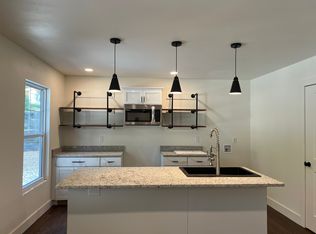 221 South Ave #1, Cotter, AR 72626