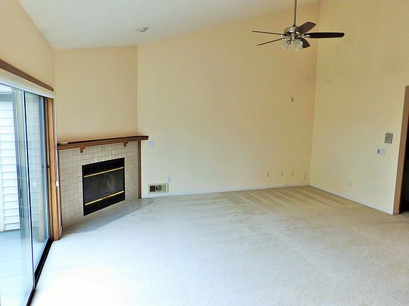 3rd image of 3410 161st Ct SE APT 33