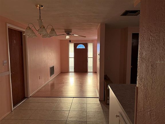 5th image of 4800 Fleetwood St