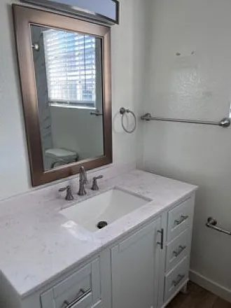555 E Olive Ave — Photo 19