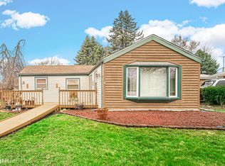 210 N Hunter St, Thornton, IL 60476