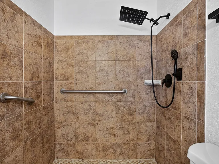 659 Montego Bay Ct — Photo 24