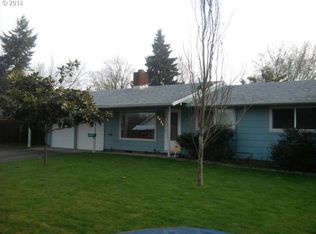 2475 Carbona St, Eugene, OR 97404