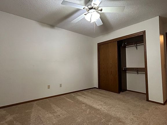 3rd image of 3617 Parkwood Pl