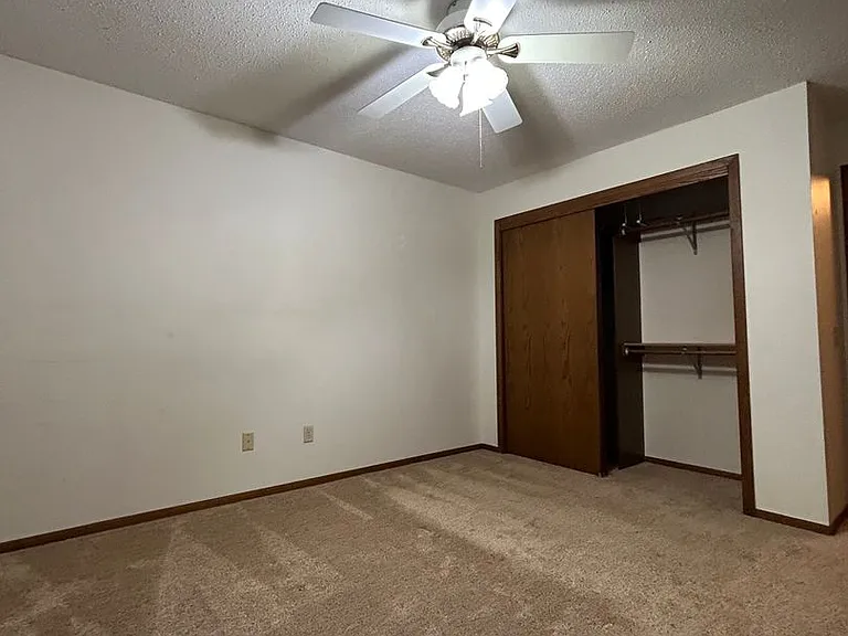 3617 Parkwood Pl — Photo 3