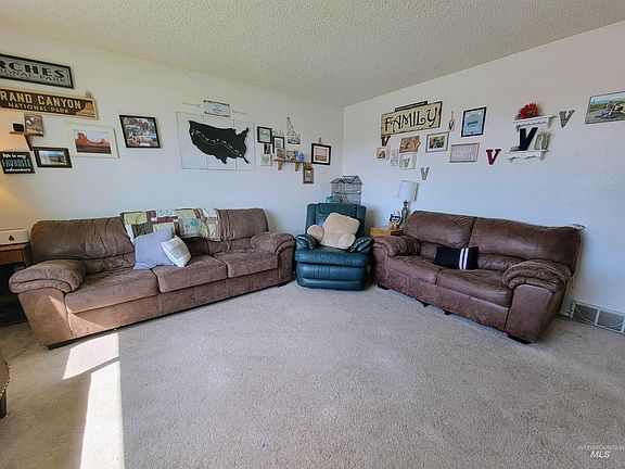 5th image of 709 Gem Dr