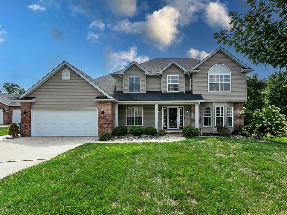 1st image of 12 Annebriar Dr