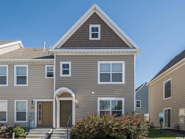 1st image of 175 W Carrick Dr