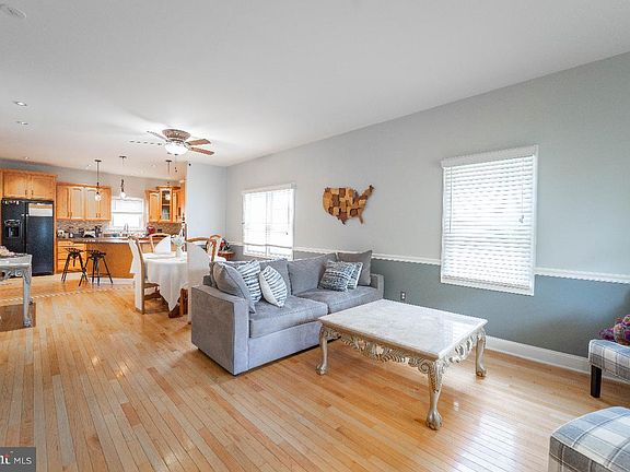 2nd image of 4 Helena Ave