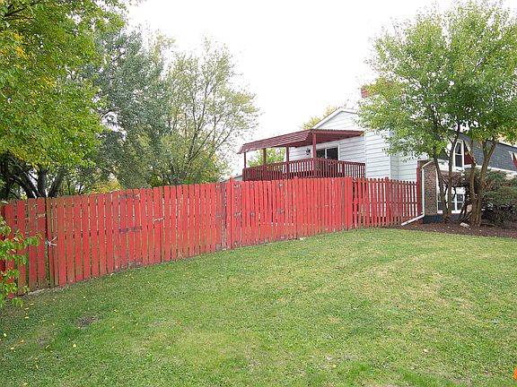 3rd image of 17501 Winston Dr