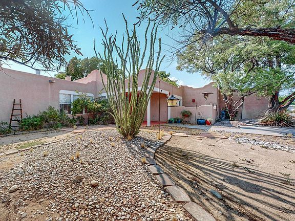 5th image of 4905 Simon Dr NW
