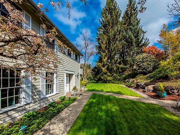 4th image of 1501 86th Ave NE