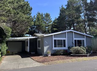 1601 Rhododendron Dr SPACE 695, Florence, OR 97439
