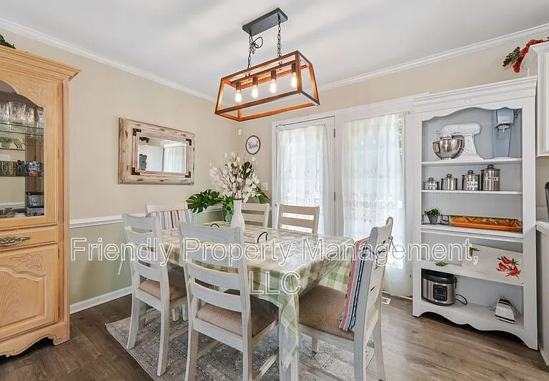 1608 Rogers Pointe Ln — Photo 8
