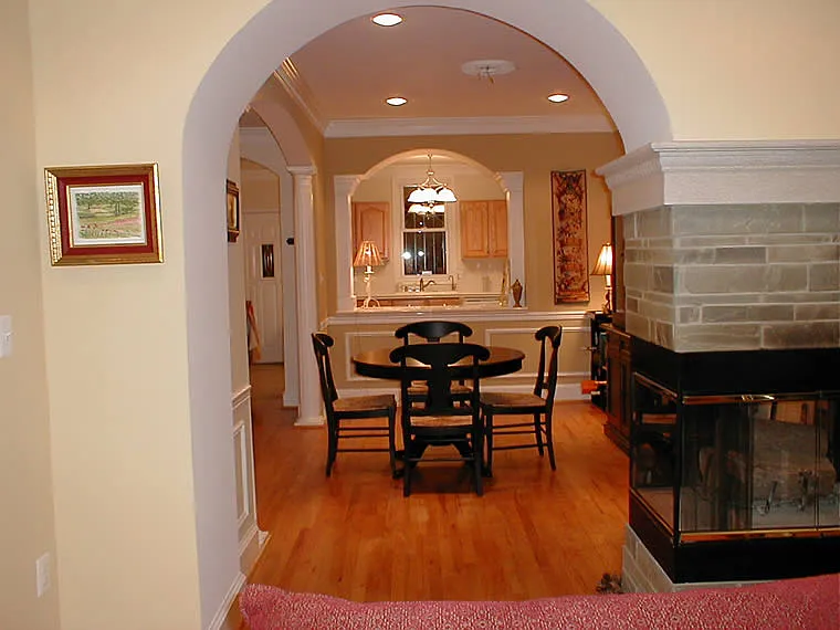 2 bed, 2000 sqft, $3,575 — Photo 1